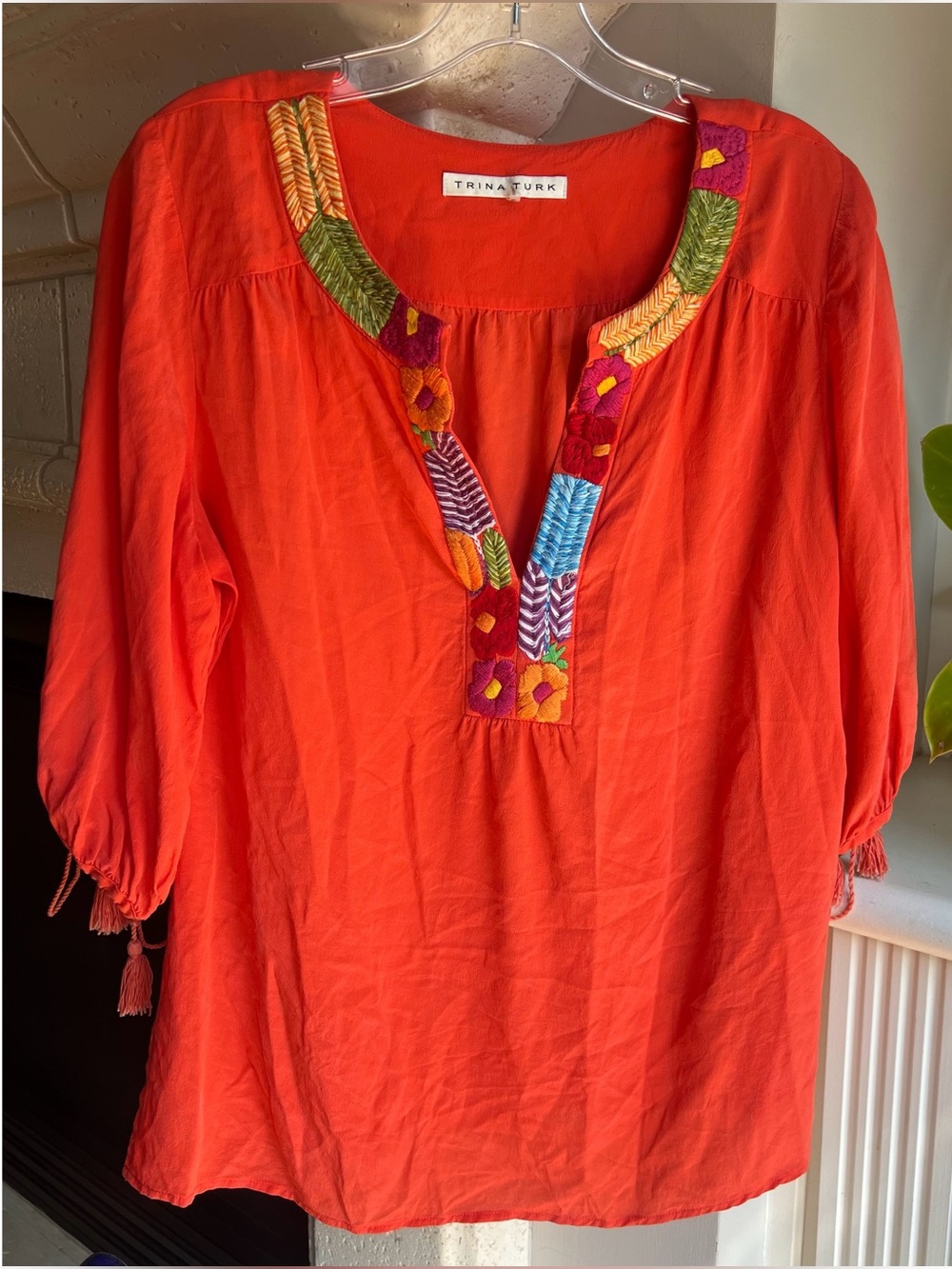 Trina Turk 100% Silk Embroidered Red 
Orange 3 1/4 length Sleeve Blouse Sz  L